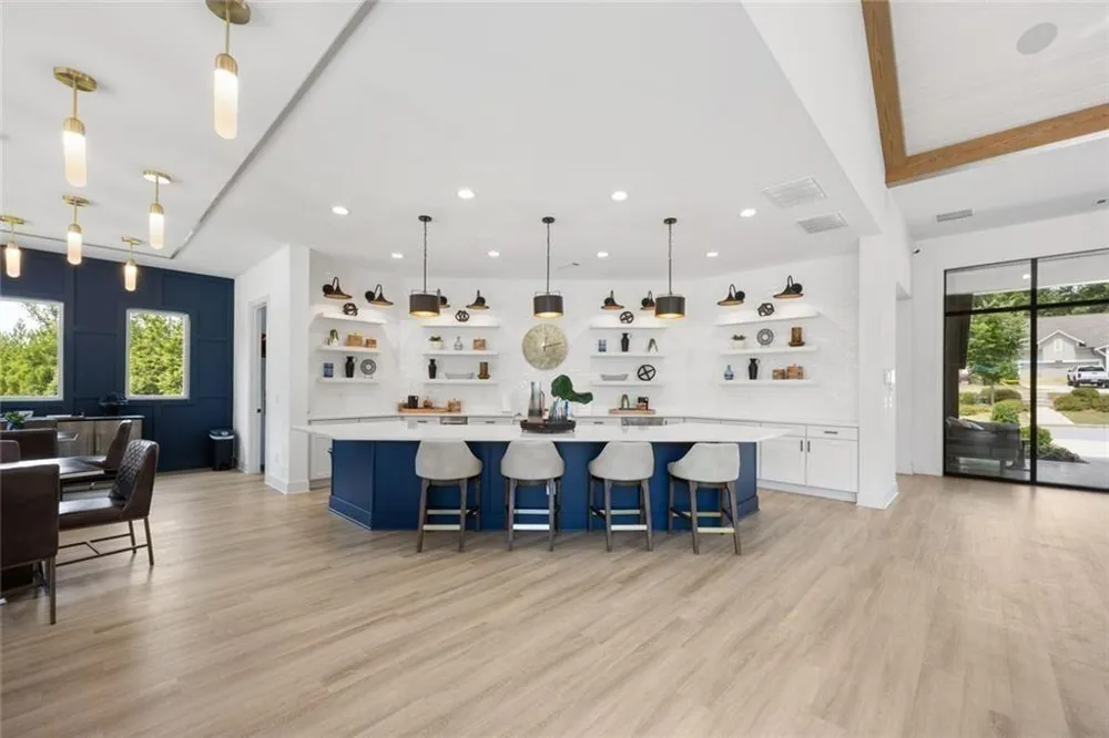 6853 River Rock Drive Flowery Branch, GA 30542