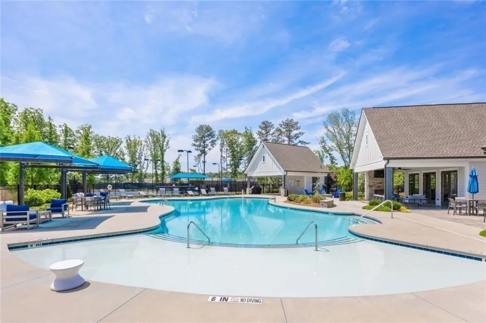6853 River Rock Drive Flowery Branch, GA 30542