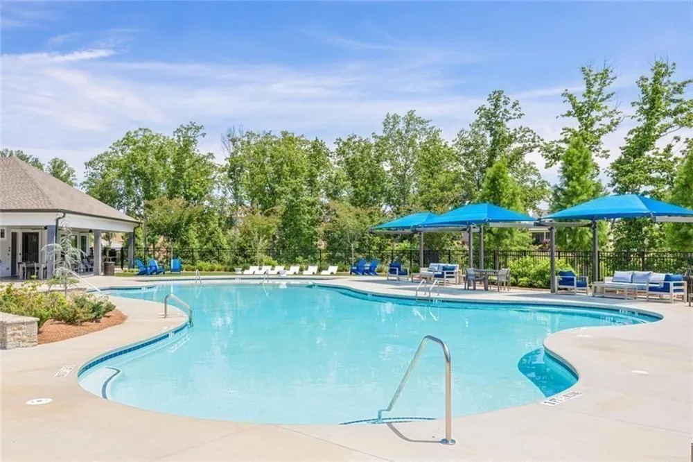 6853 River Rock Drive Flowery Branch, GA 30542