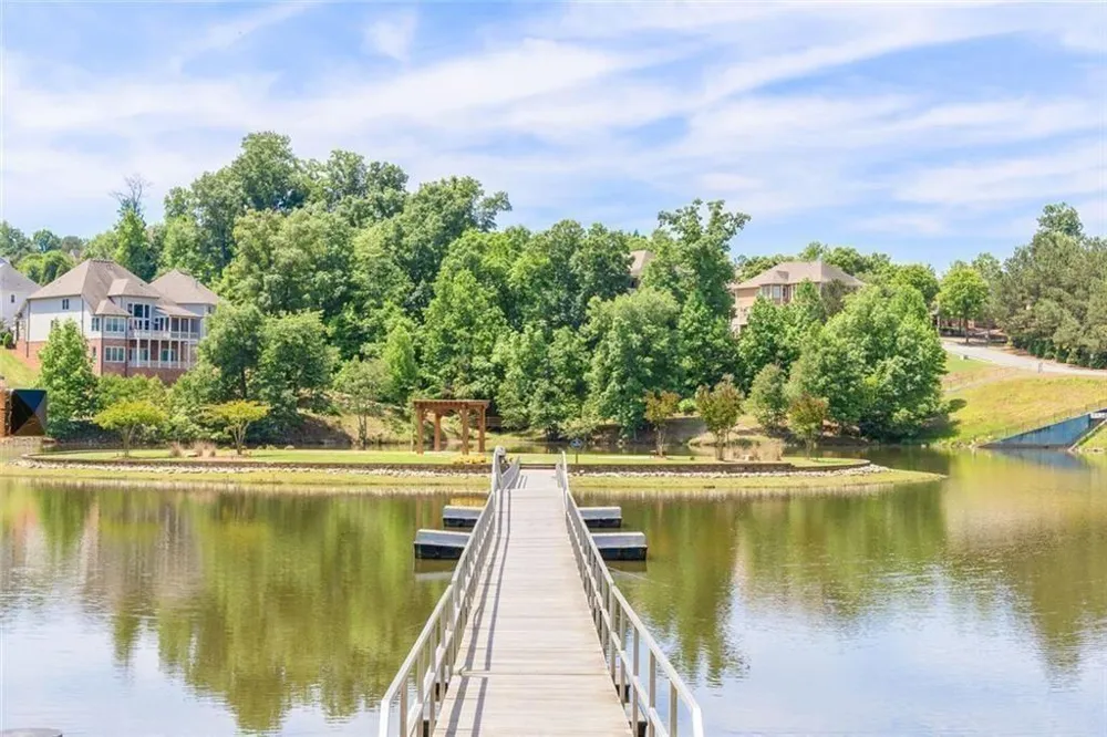 6853 River Rock Drive Flowery Branch, GA 30542