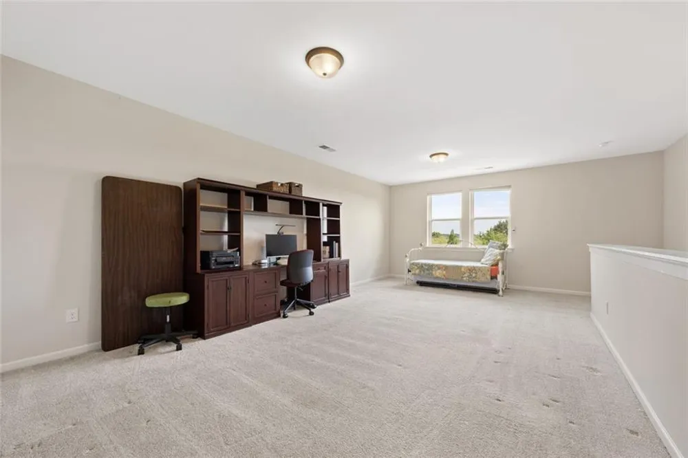 6853 River Rock Drive Flowery Branch, GA 30542