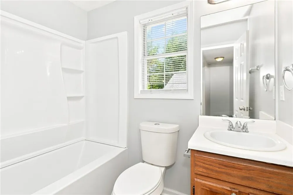 229 Hampton Drive Dallas, GA 30132