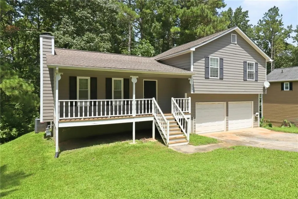 229 Hampton Drive Dallas, GA 30132