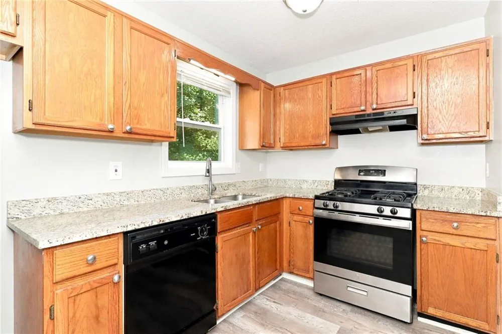 229 Hampton Drive Dallas, GA 30132