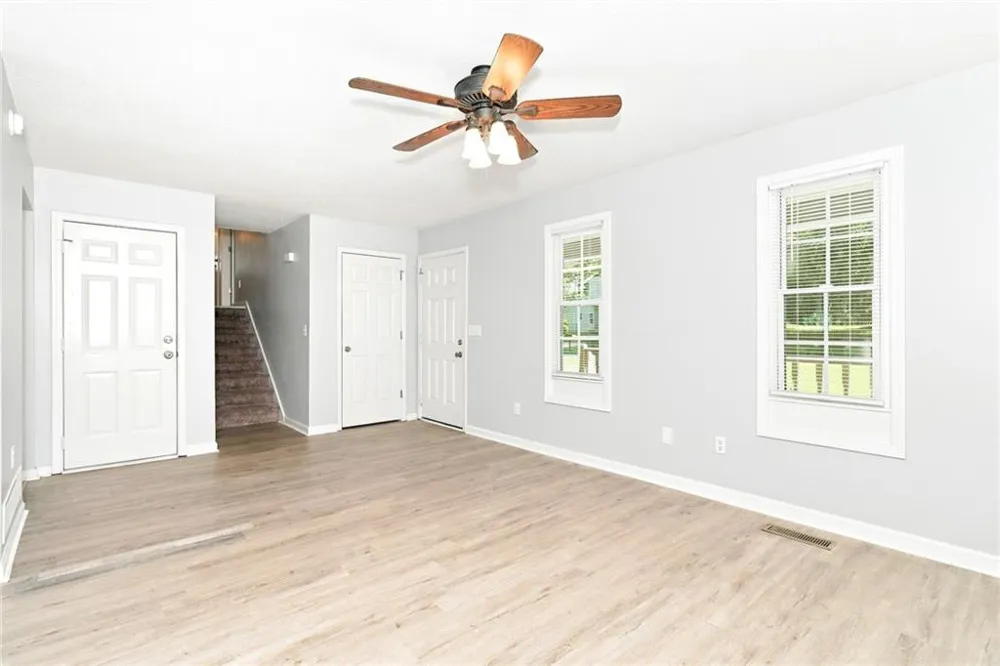 229 Hampton Drive Dallas, GA 30132