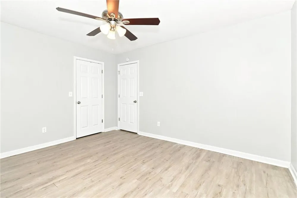 229 Hampton Drive Dallas, GA 30132
