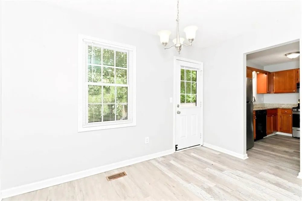 229 Hampton Drive Dallas, GA 30132
