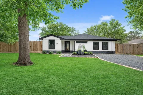 701 W 39th Street