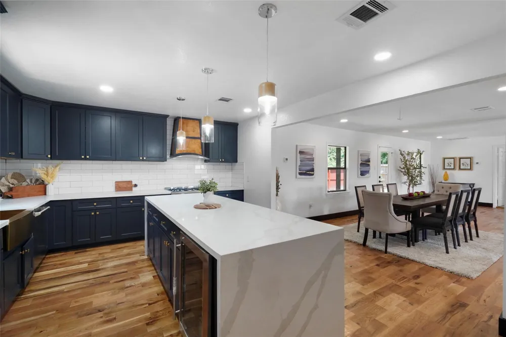 701 W 39th Street Houston, TX 77018