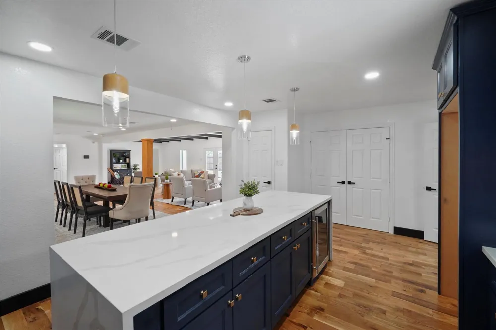 701 W 39th Street Houston, TX 77018