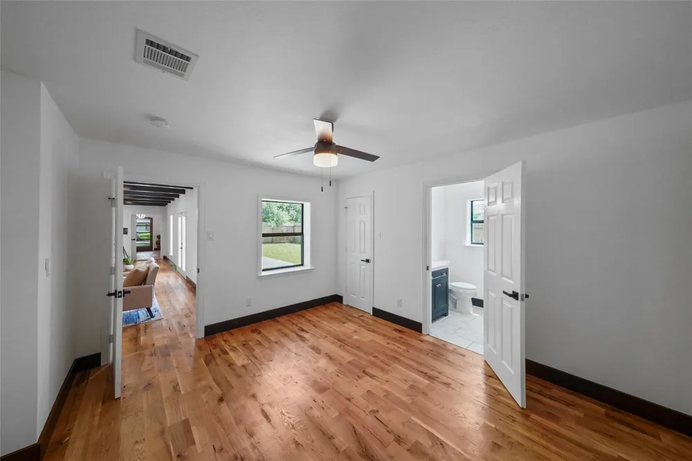 701 W 39th Street Houston, TX 77018