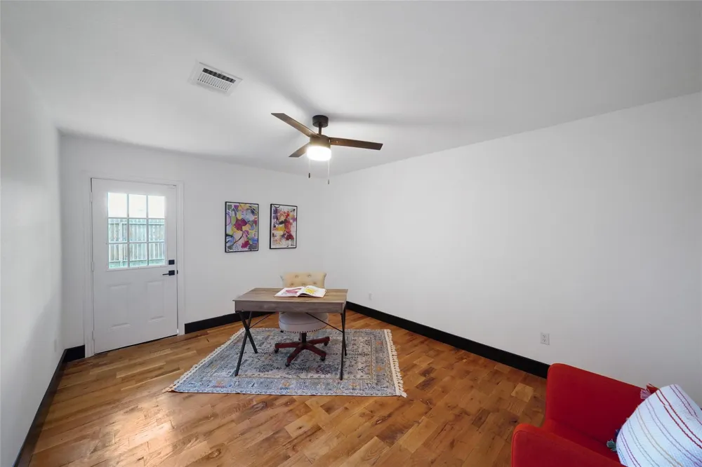 701 W 39th Street Houston, TX 77018
