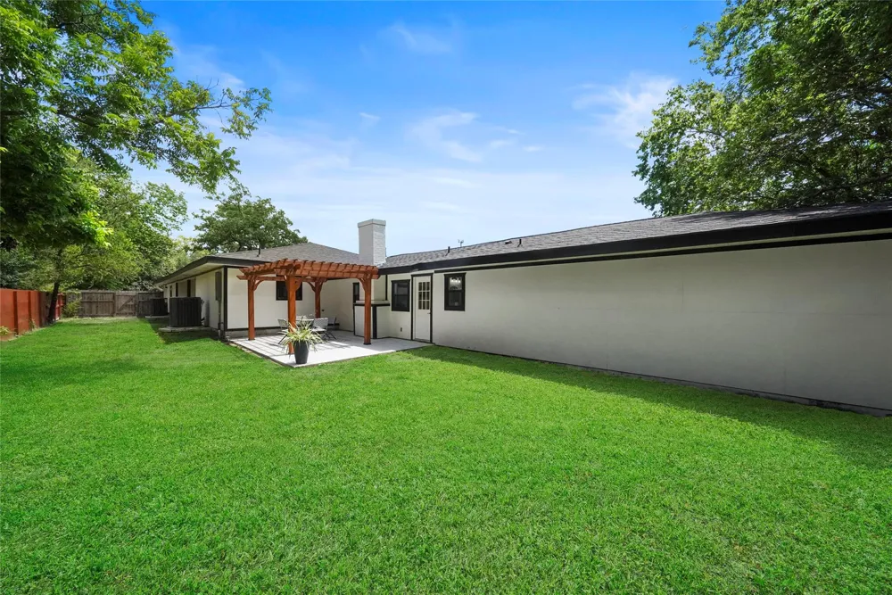 701 W 39th Street Houston, TX 77018