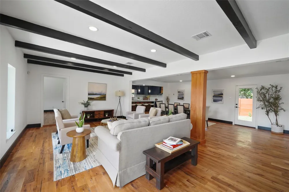 701 W 39th Street Houston, TX 77018