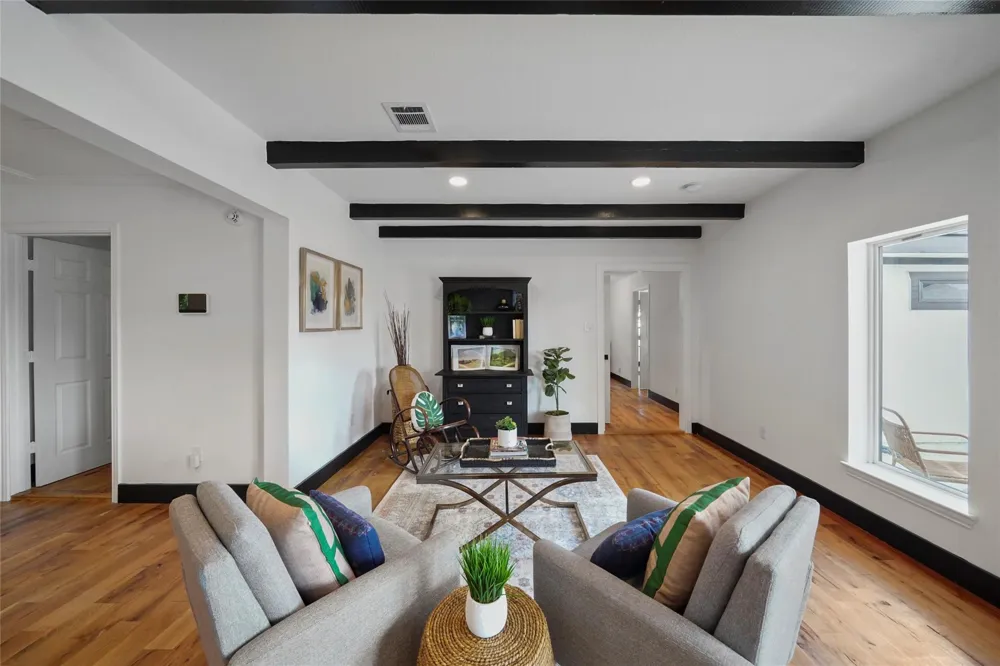 701 W 39th Street Houston, TX 77018