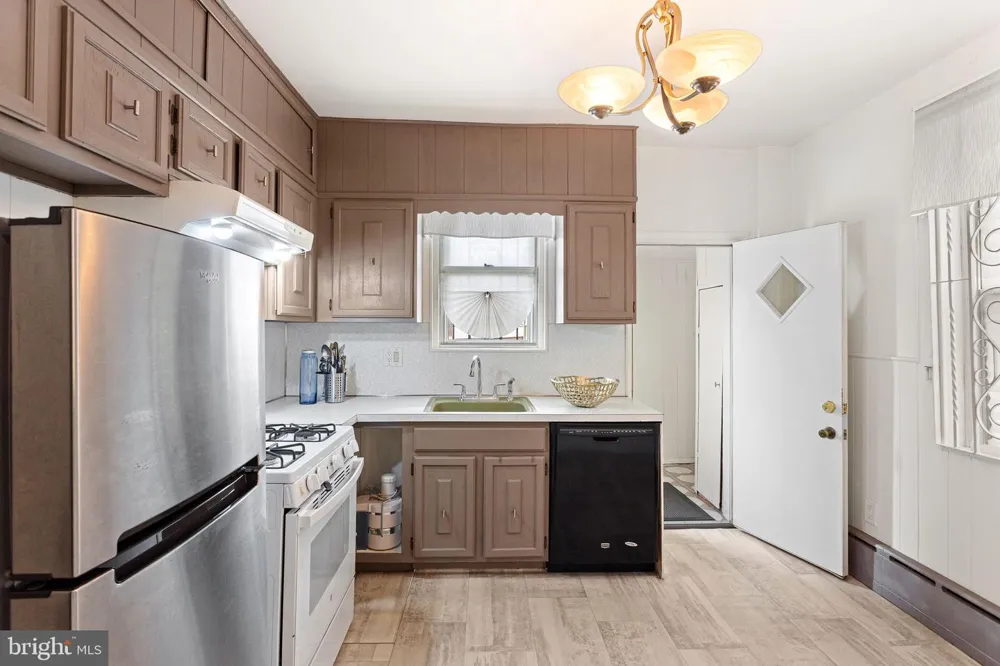 1728 CHURCH LANE Philadelphia, PA 19141