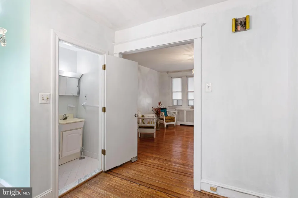1728 CHURCH LANE Philadelphia, PA 19141