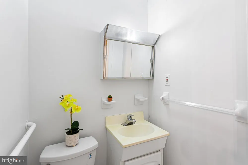 1728 CHURCH LANE Philadelphia, PA 19141
