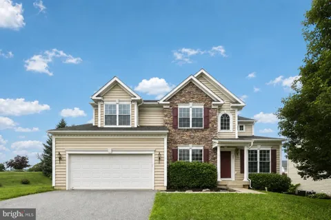 551 HIDDEN STREAM COURT