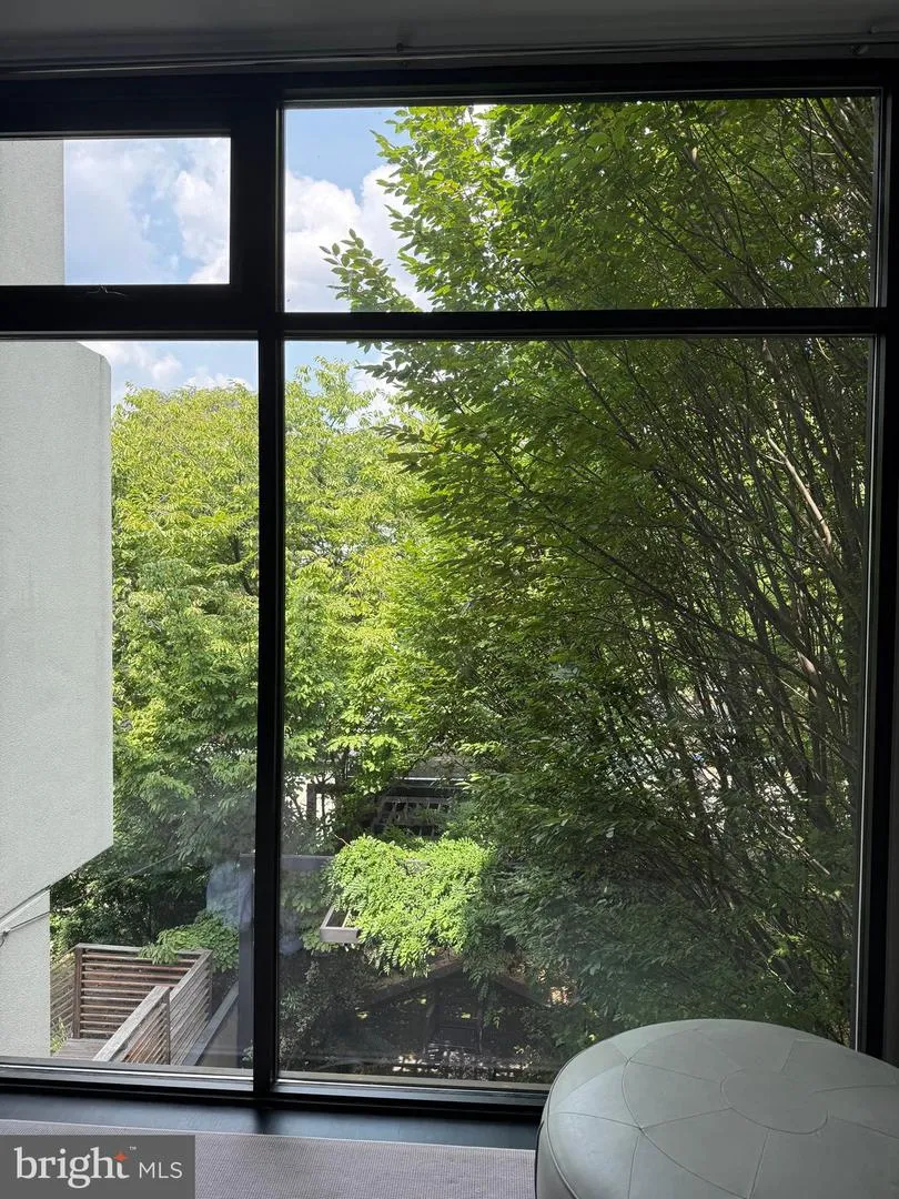 3609 R STREET NW Washington, DC 20007