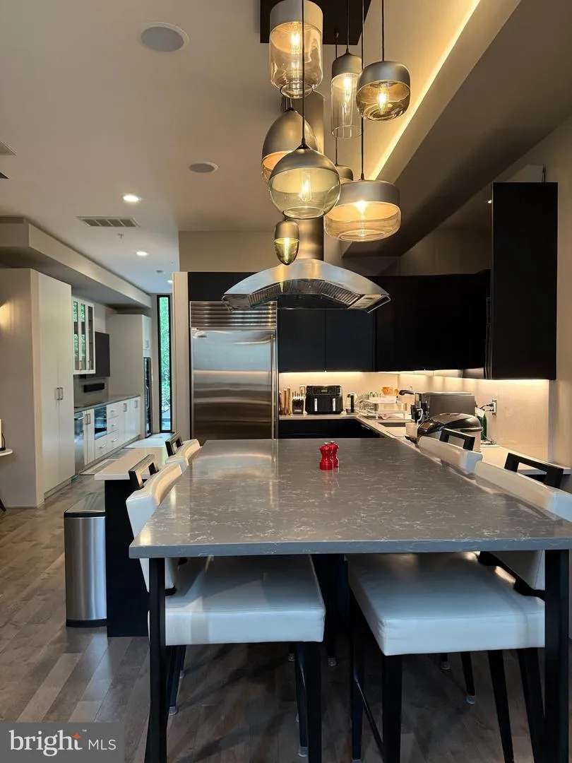 3609 R STREET NW Washington, DC 20007