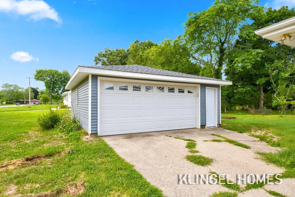 461 W Hile Road Muskegon, MI 49441