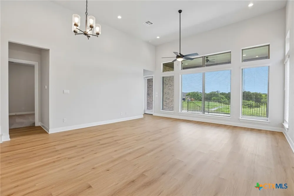276 Prickly Poppy Loop Kyle, TX 78640