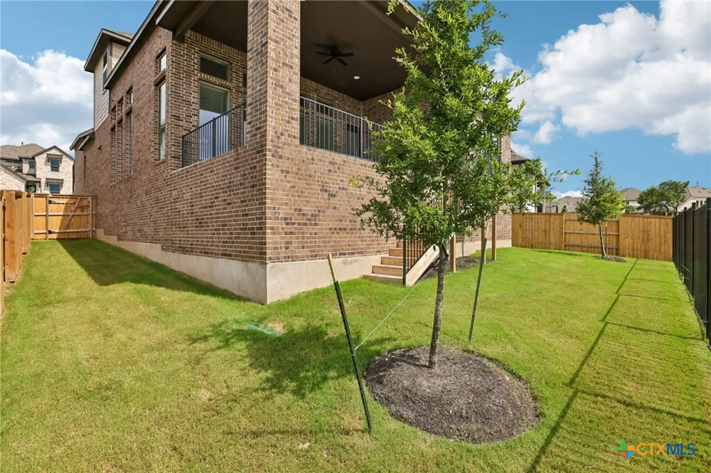 276 Prickly Poppy Loop Kyle, TX 78640