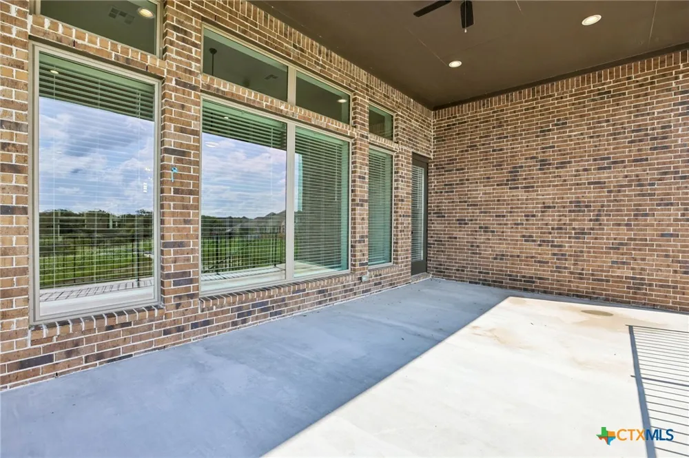 276 Prickly Poppy Loop Kyle, TX 78640