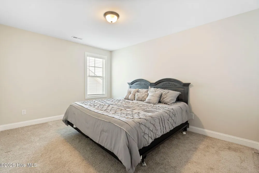 6048 Sand Ridge Avenue Wilmington, NC 28409