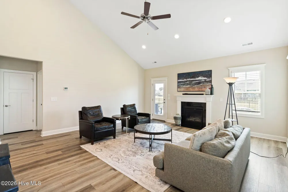 6048 Sand Ridge Avenue Wilmington, NC 28409