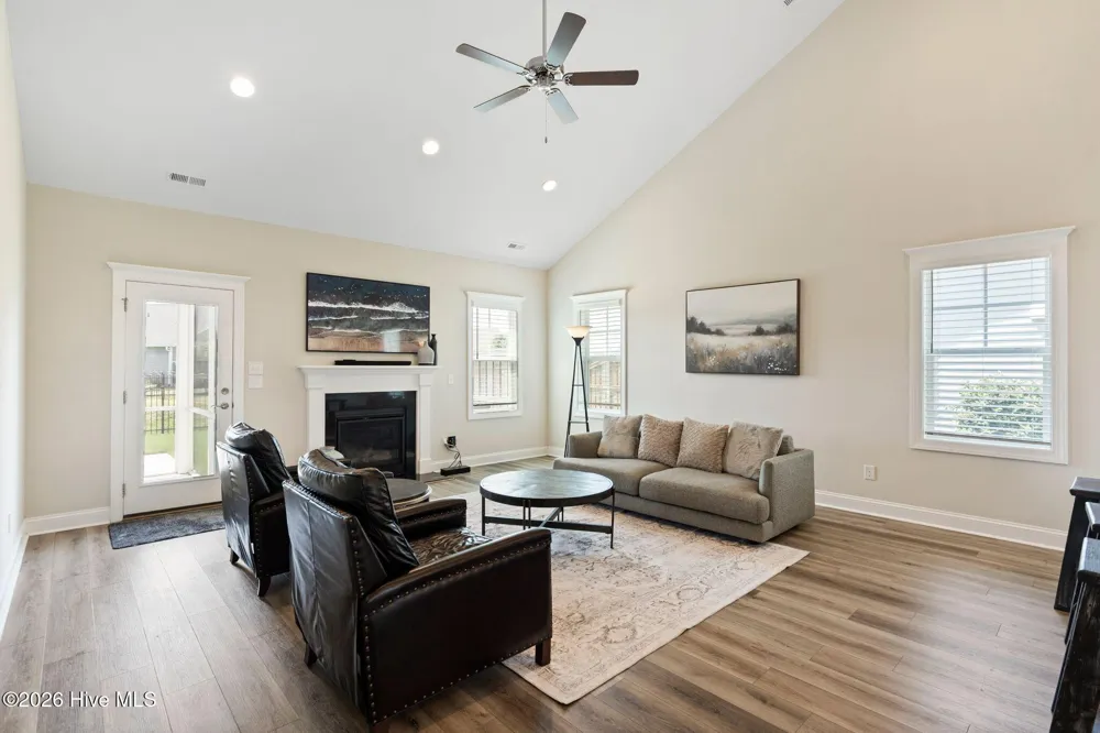 6048 Sand Ridge Avenue Wilmington, NC 28409