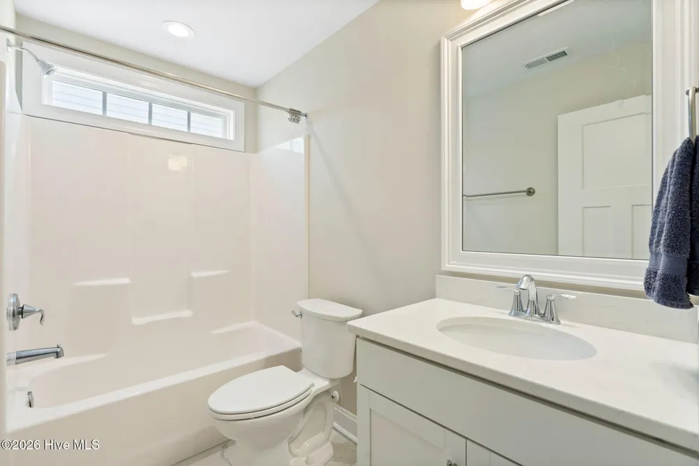 6048 Sand Ridge Avenue Wilmington, NC 28409
