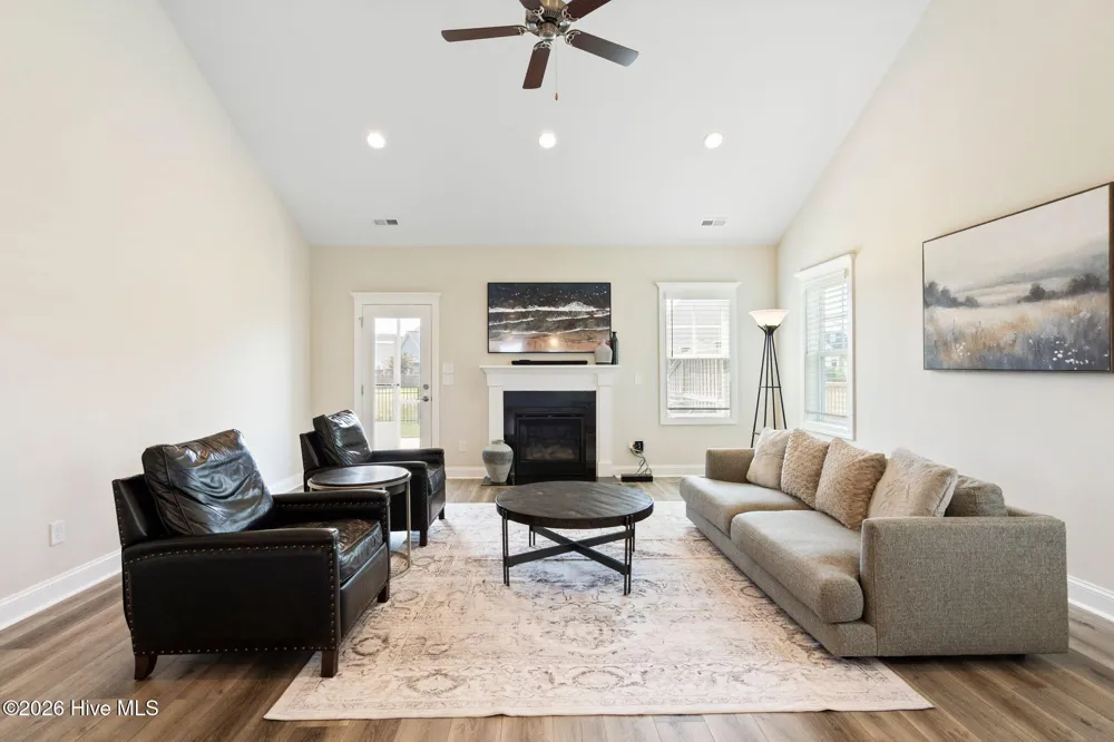 6048 Sand Ridge Avenue Wilmington, NC 28409