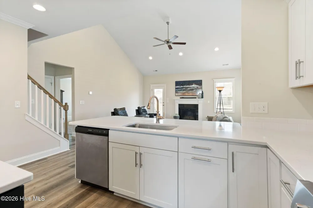 6048 Sand Ridge Avenue Wilmington, NC 28409