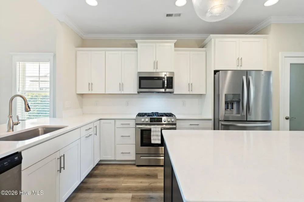 6048 Sand Ridge Avenue Wilmington, NC 28409
