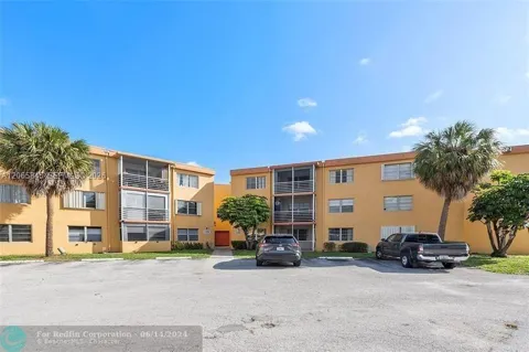4354 NW 9th Ave #14-3F