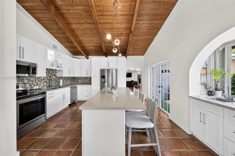 10315 SW 129th Ct Miami, FL 33186