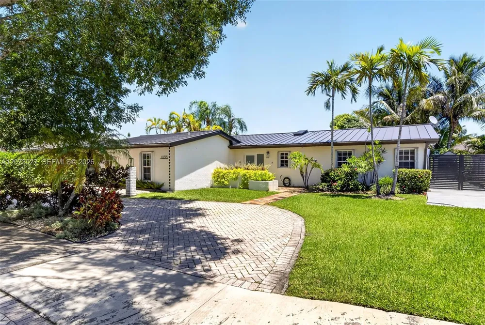 10315 SW 129th Ct Miami, FL 33186