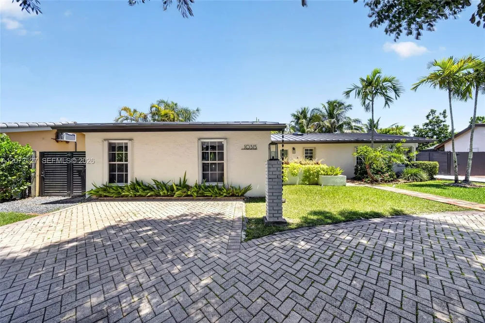 10315 SW 129th Ct Miami, FL 33186