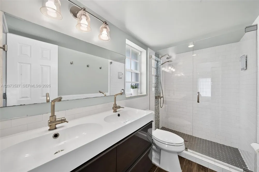 10315 SW 129th Ct Miami, FL 33186