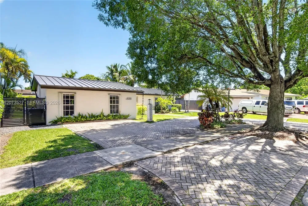 10315 SW 129th Ct Miami, FL 33186
