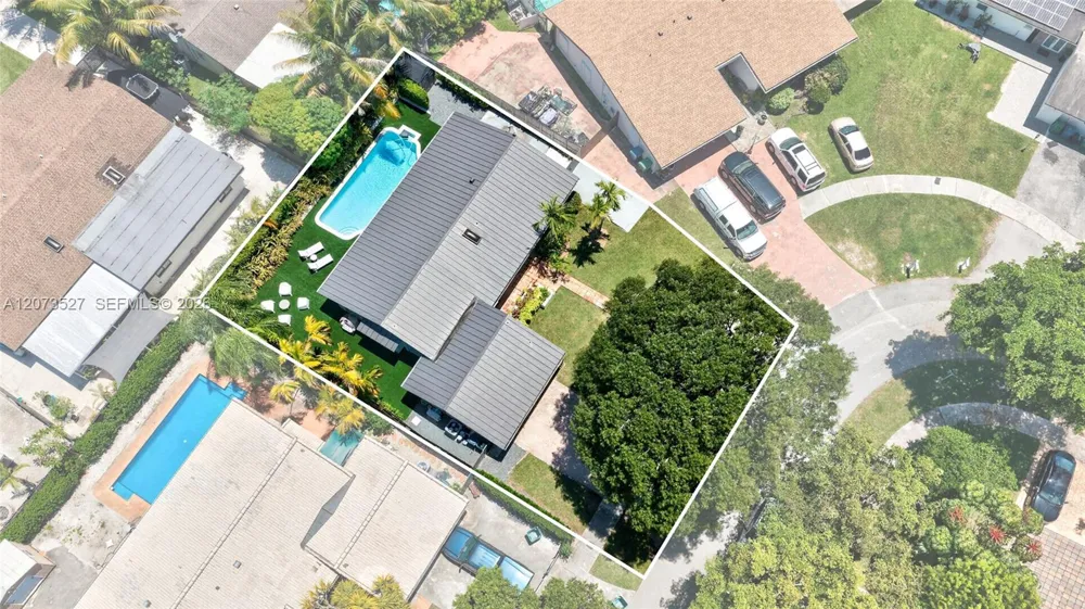 10315 SW 129th Ct Miami, FL 33186