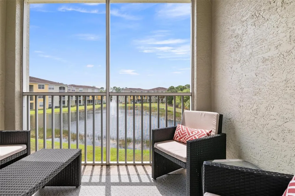 5681 BENTGRASS DRIVE #204 Sarasota, FL 34235