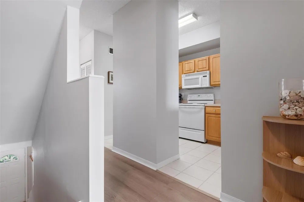 5681 BENTGRASS DRIVE #204 Sarasota, FL 34235