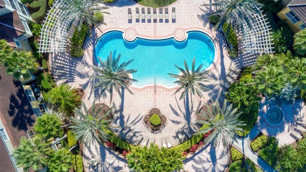 5681 BENTGRASS DRIVE #204 Sarasota, FL 34235