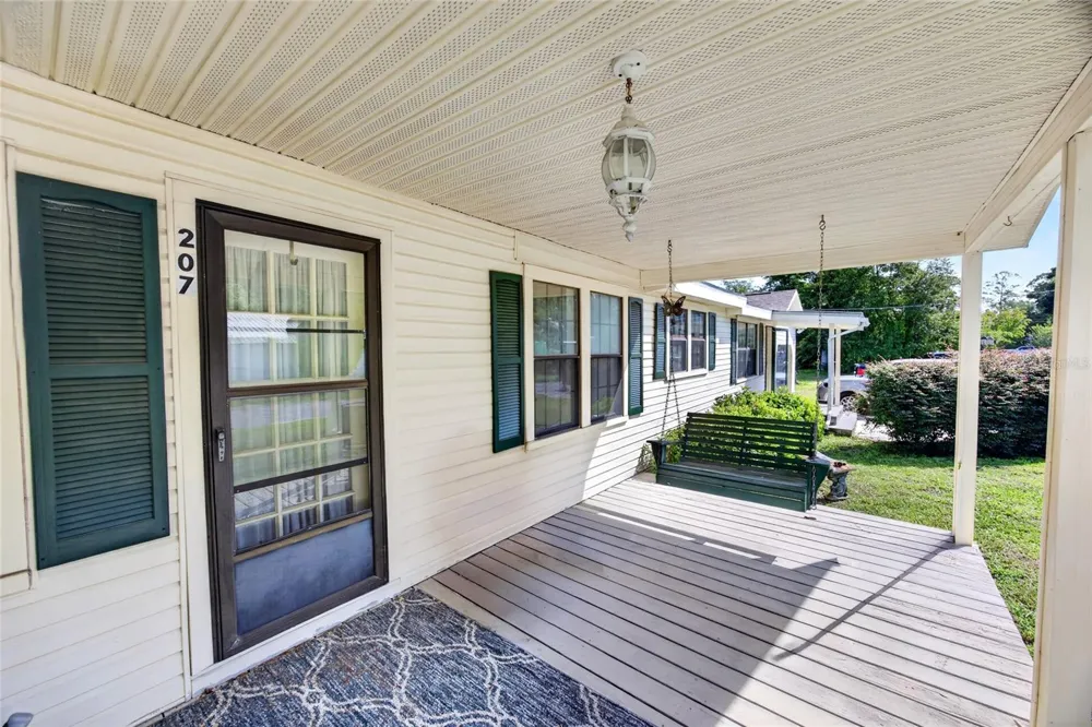 207 SENTER AVENUE NW Branford, FL 32008