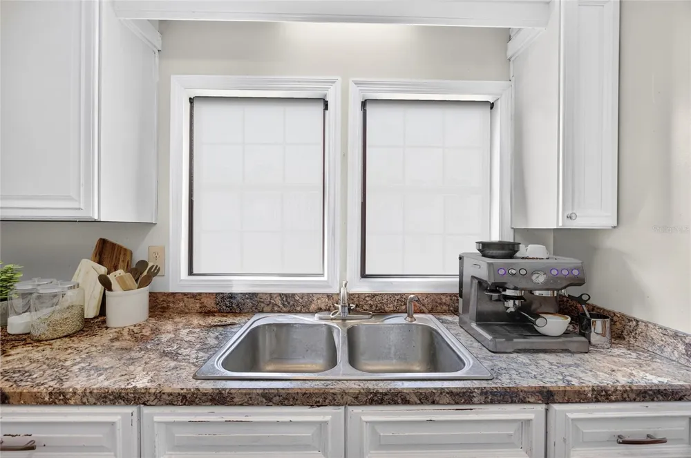 207 SENTER AVENUE NW Branford, FL 32008