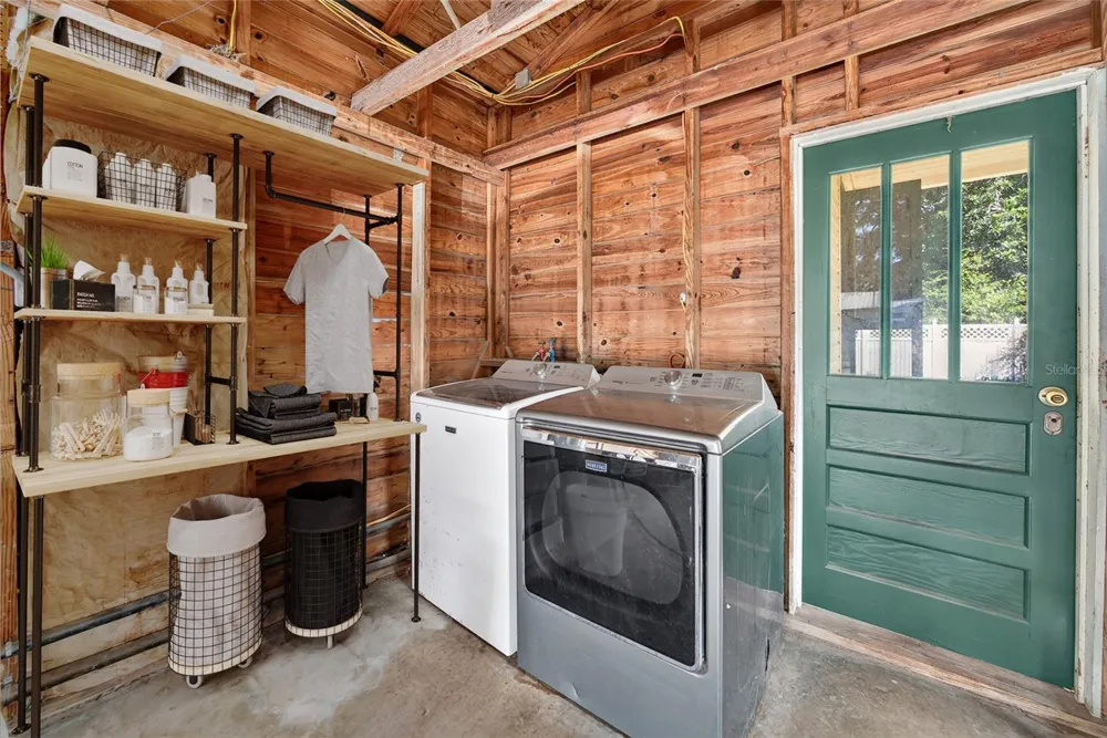 207 SENTER AVENUE NW Branford, FL 32008