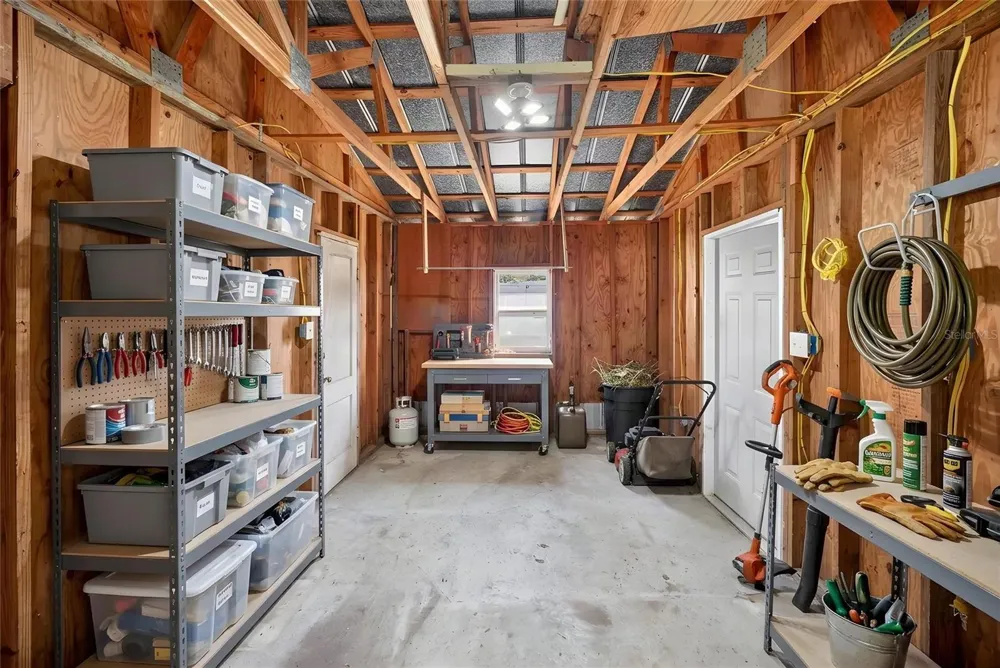 207 SENTER AVENUE NW Branford, FL 32008